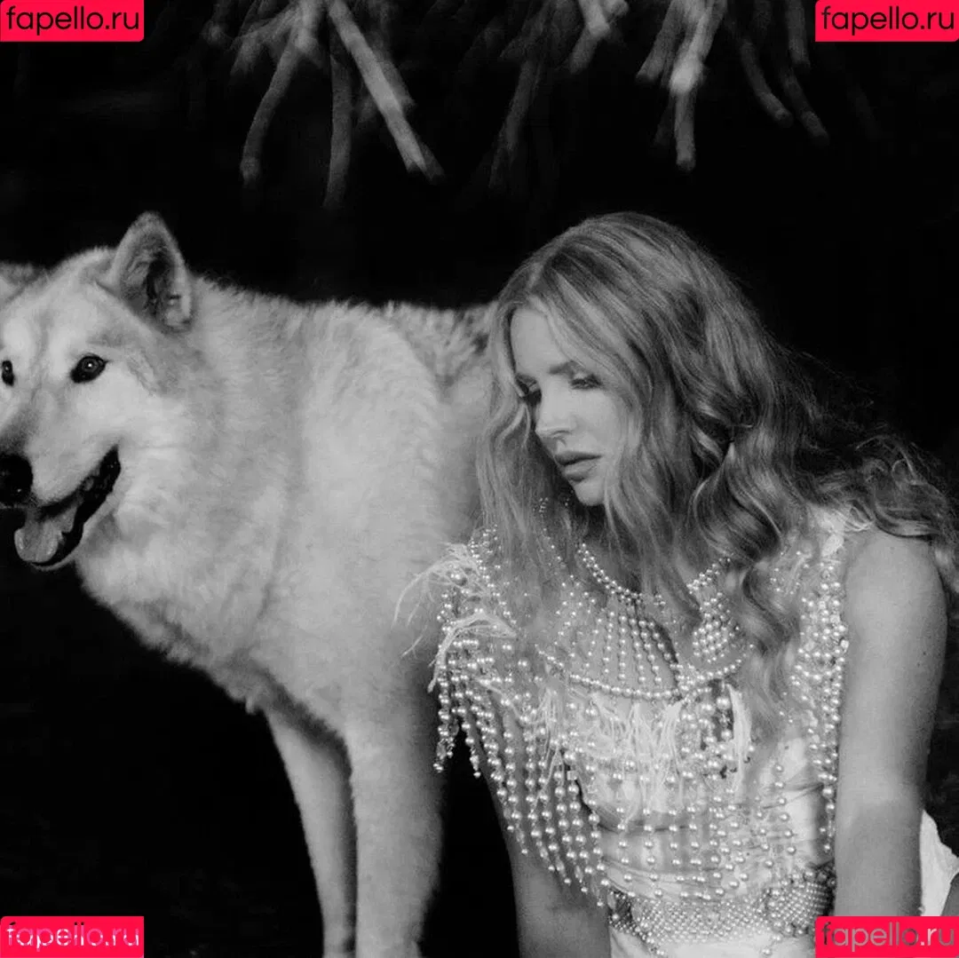Lana Del Rey / lanadelreypictures / lanaraybabyx Onlyfans Photo Gallery 