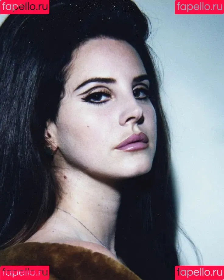 Lana Del Rey / lanadelreypictures / lanaraybabyx Onlyfans Photo Gallery 