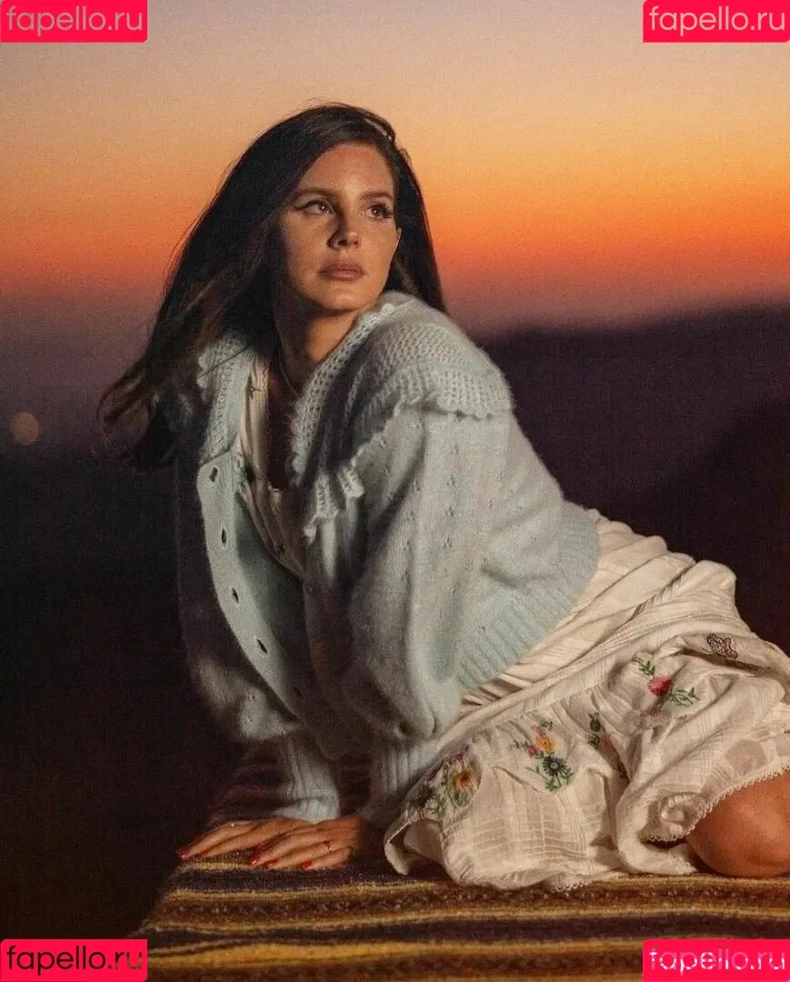 Lana Del Rey / lanadelreypictures / lanaraybabyx Onlyfans Photo Gallery 