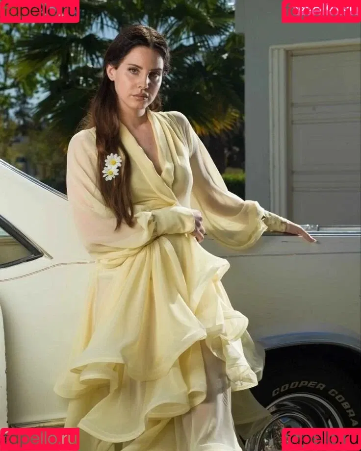 Lana Del Rey / lanadelreypictures / lanaraybabyx Onlyfans Photo Gallery 
