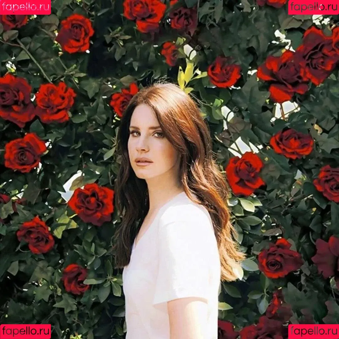 Lana Del Rey / lanadelreypictures / lanaraybabyx Onlyfans Photo Gallery 