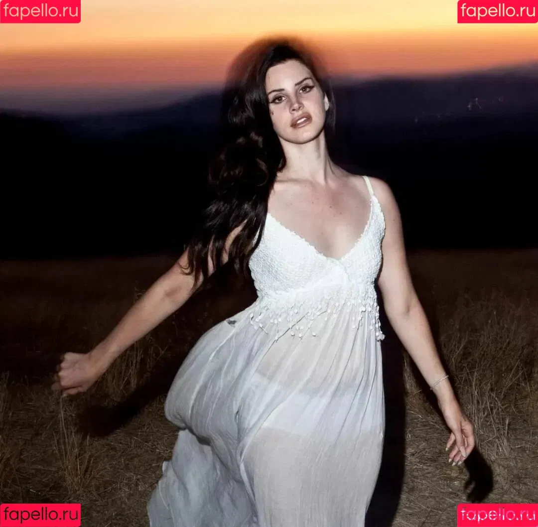 Lana Del Rey / lanadelreypictures / lanaraybabyx Onlyfans Photo Gallery 