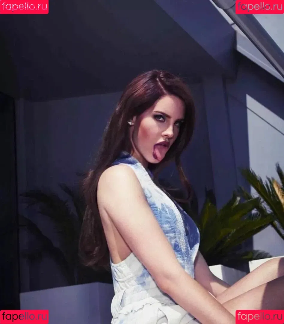 Lana Del Rey / lanadelreypictures / lanaraybabyx Onlyfans Photo Gallery 