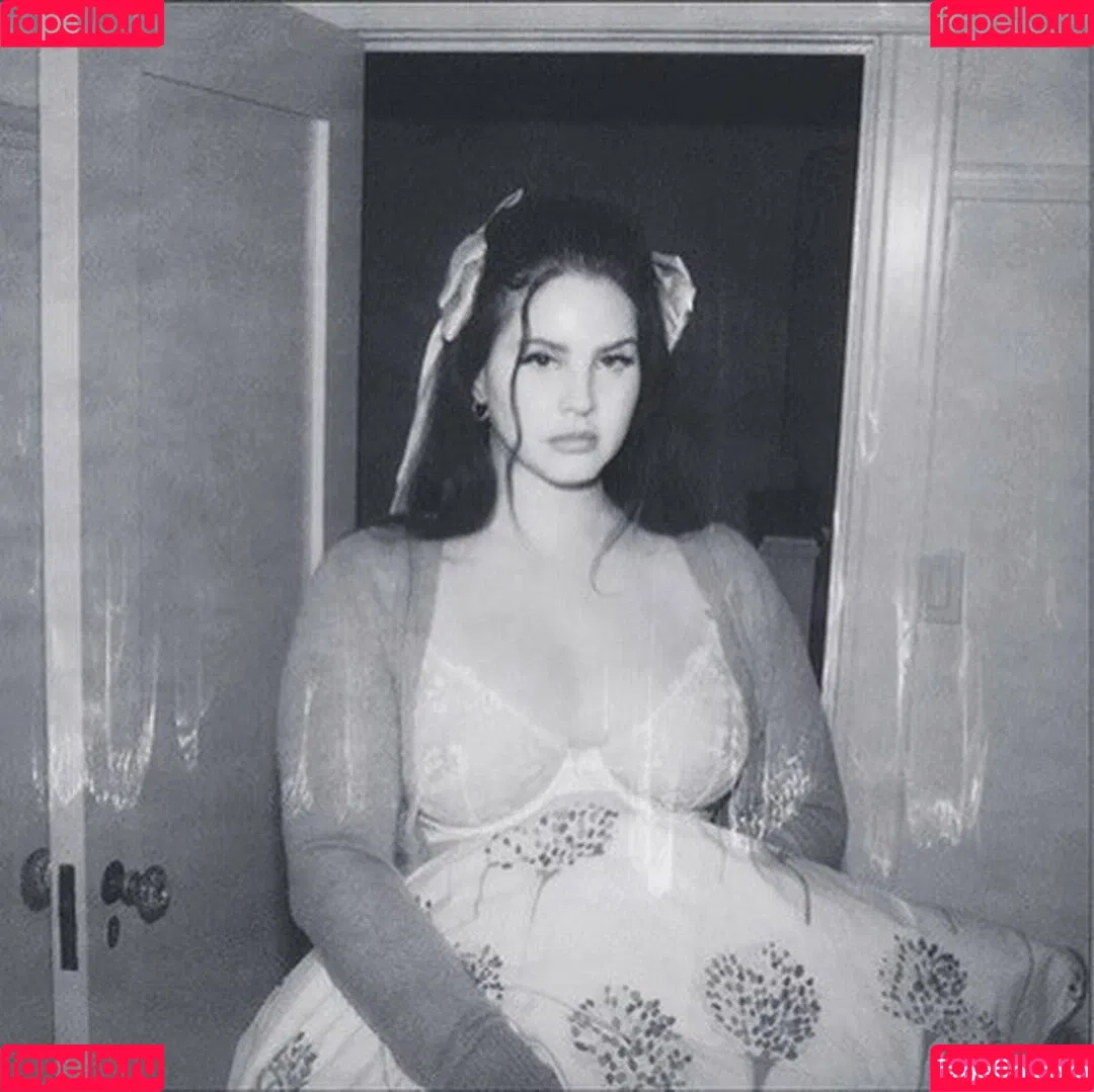 Lana Del Rey / lanadelreypictures / lanaraybabyx Onlyfans Photo Gallery 