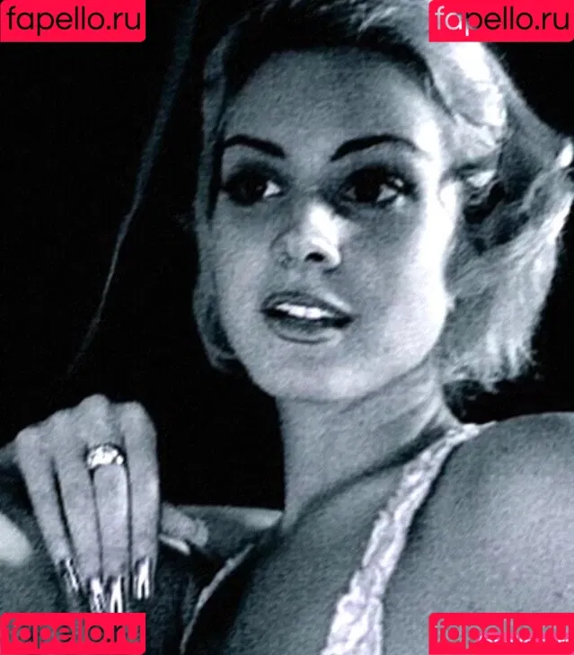Lana Del Rey / lanadelreypictures / lanaraybabyx Onlyfans Photo Gallery 
