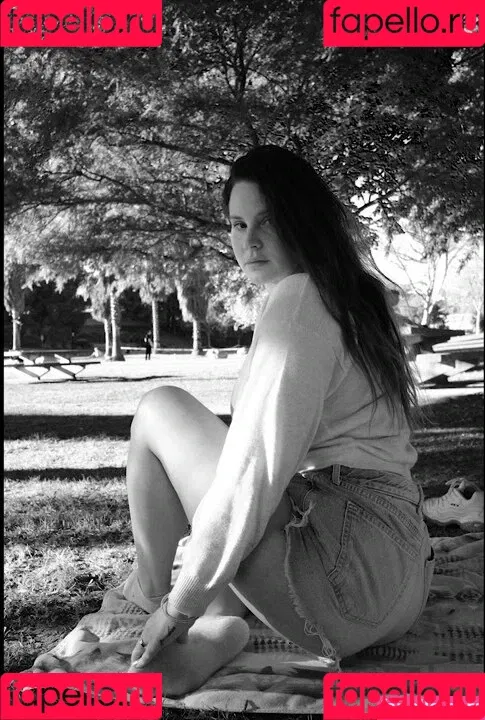 Lana Del Rey / lanadelreypictures / lanaraybabyx Onlyfans Photo Gallery 