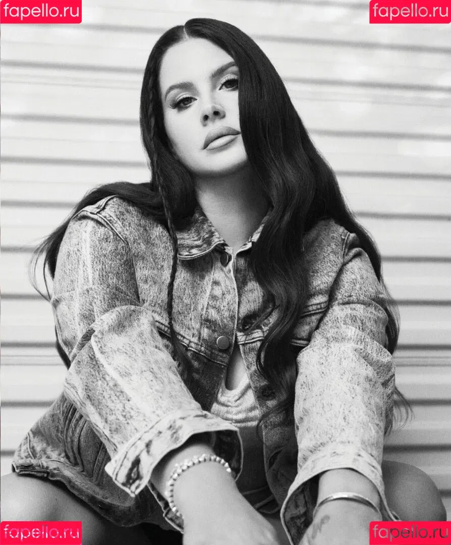 Lana Del Rey / lanadelreypictures / lanaraybabyx Onlyfans Photo Gallery 