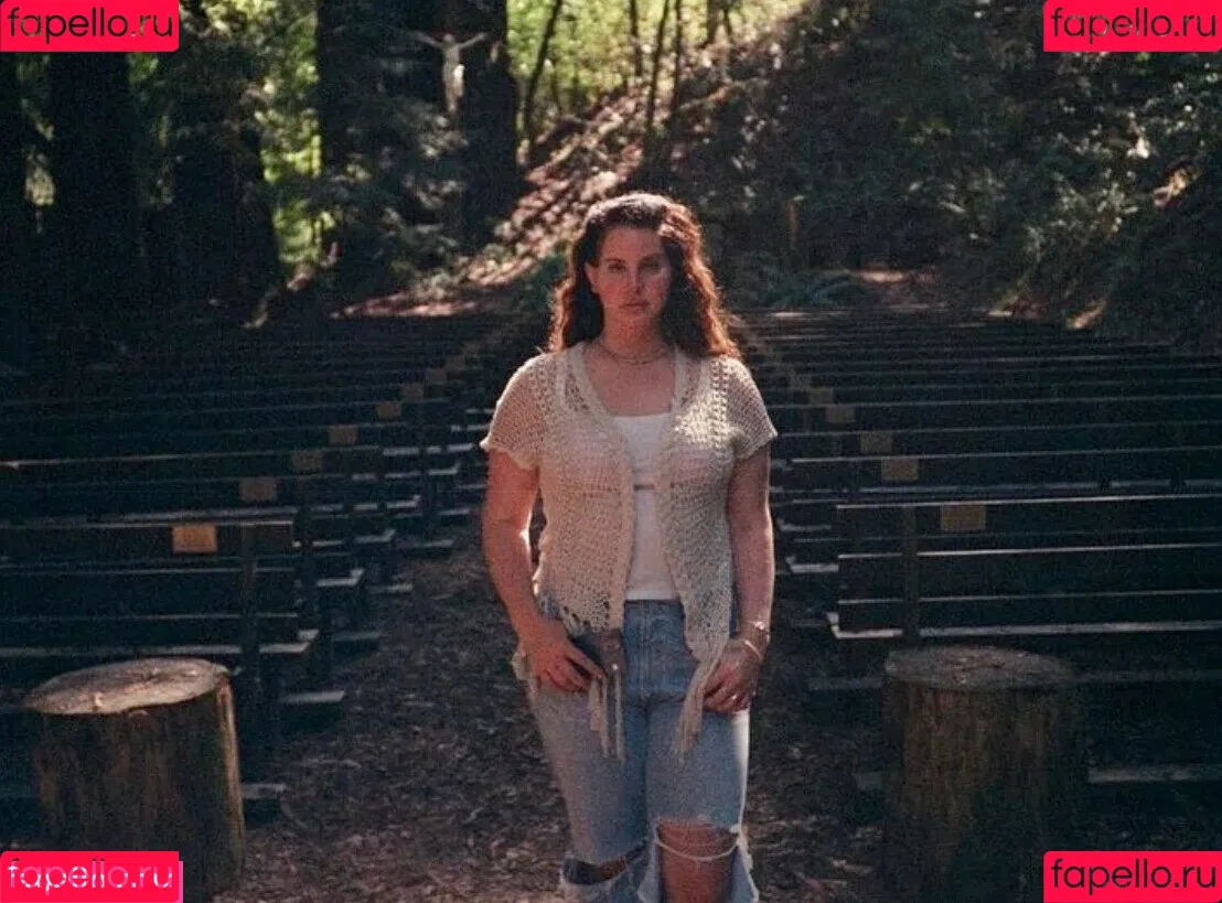 Lana Del Rey / lanadelreypictures / lanaraybabyx Onlyfans Photo Gallery 