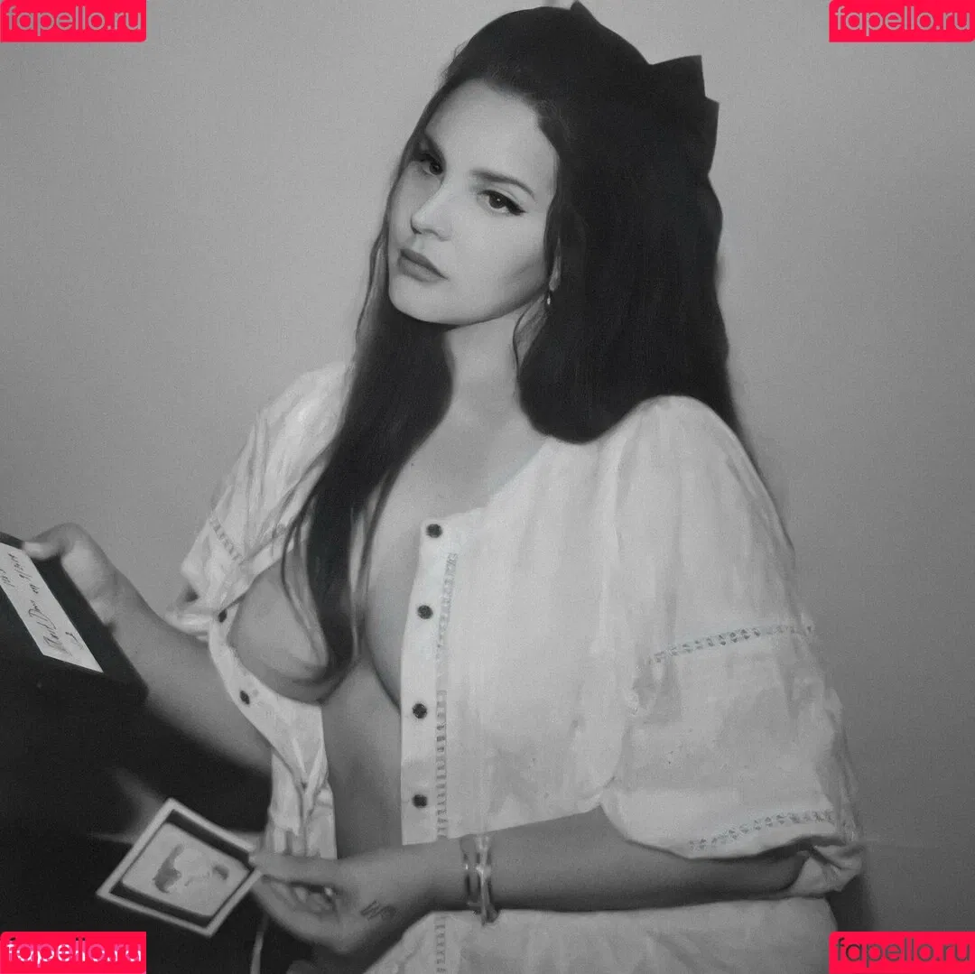 Lana Del Rey / lanadelreypictures / lanaraybabyx Onlyfans Photo Gallery 
