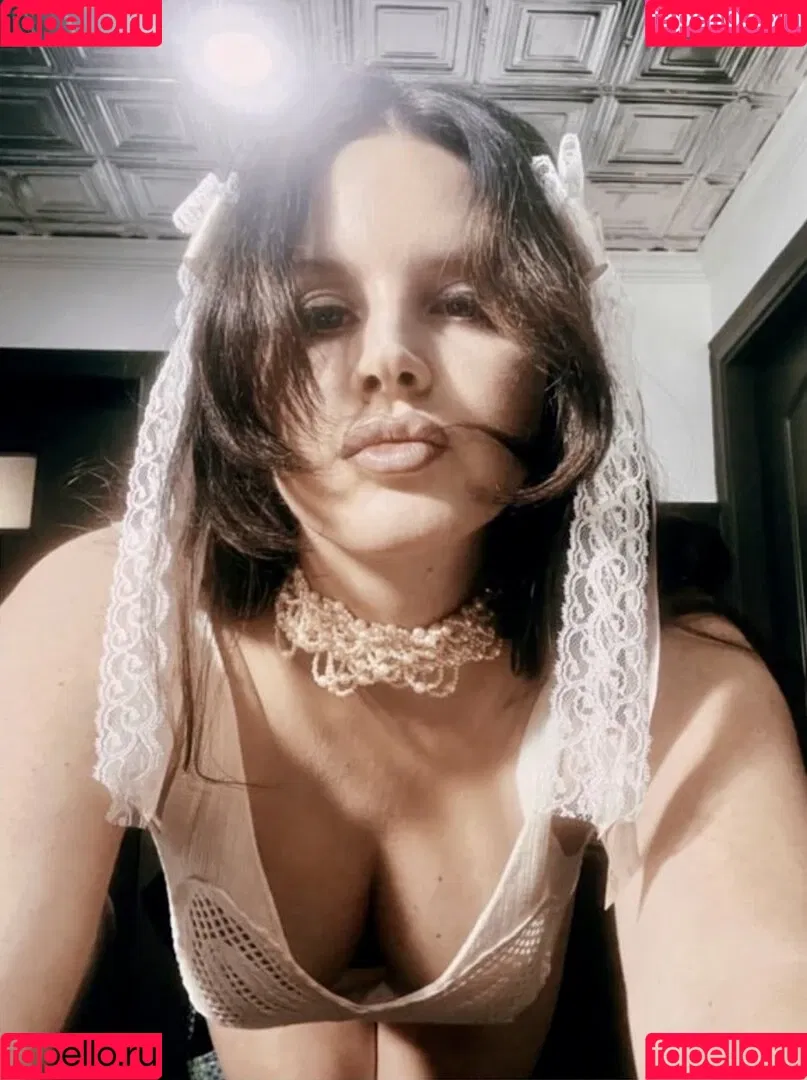 Lana Del Rey / lanadelreypictures / lanaraybabyx Onlyfans Photo Gallery 