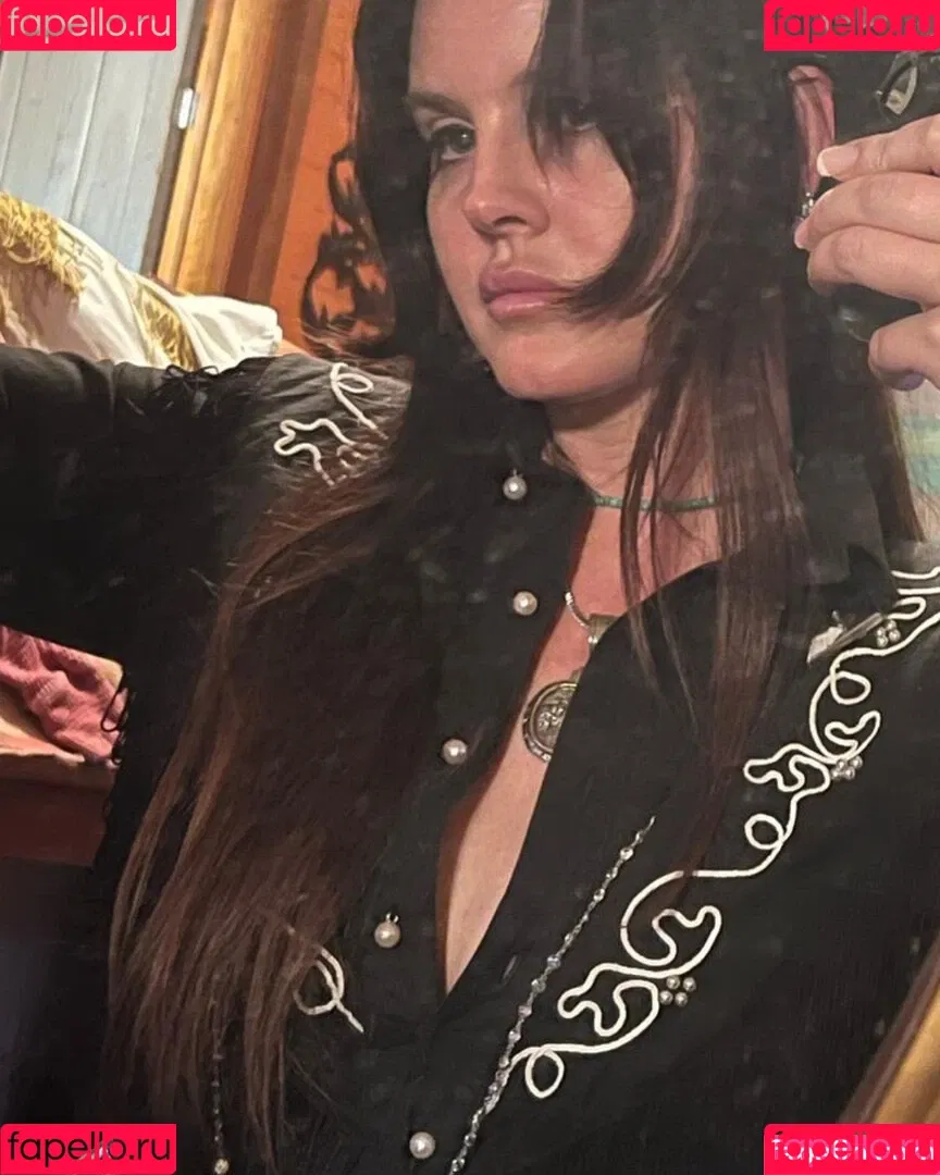 Lana Del Rey / lanadelreypictures / lanaraybabyx Onlyfans Photo Gallery 