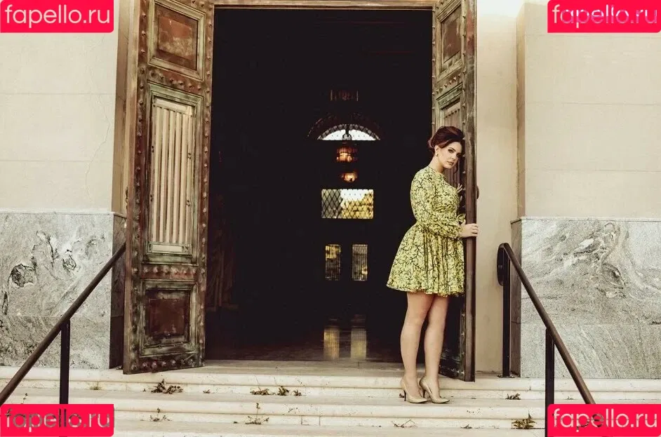 Lana Del Rey / lanadelreypictures / lanaraybabyx Onlyfans Photo Gallery 