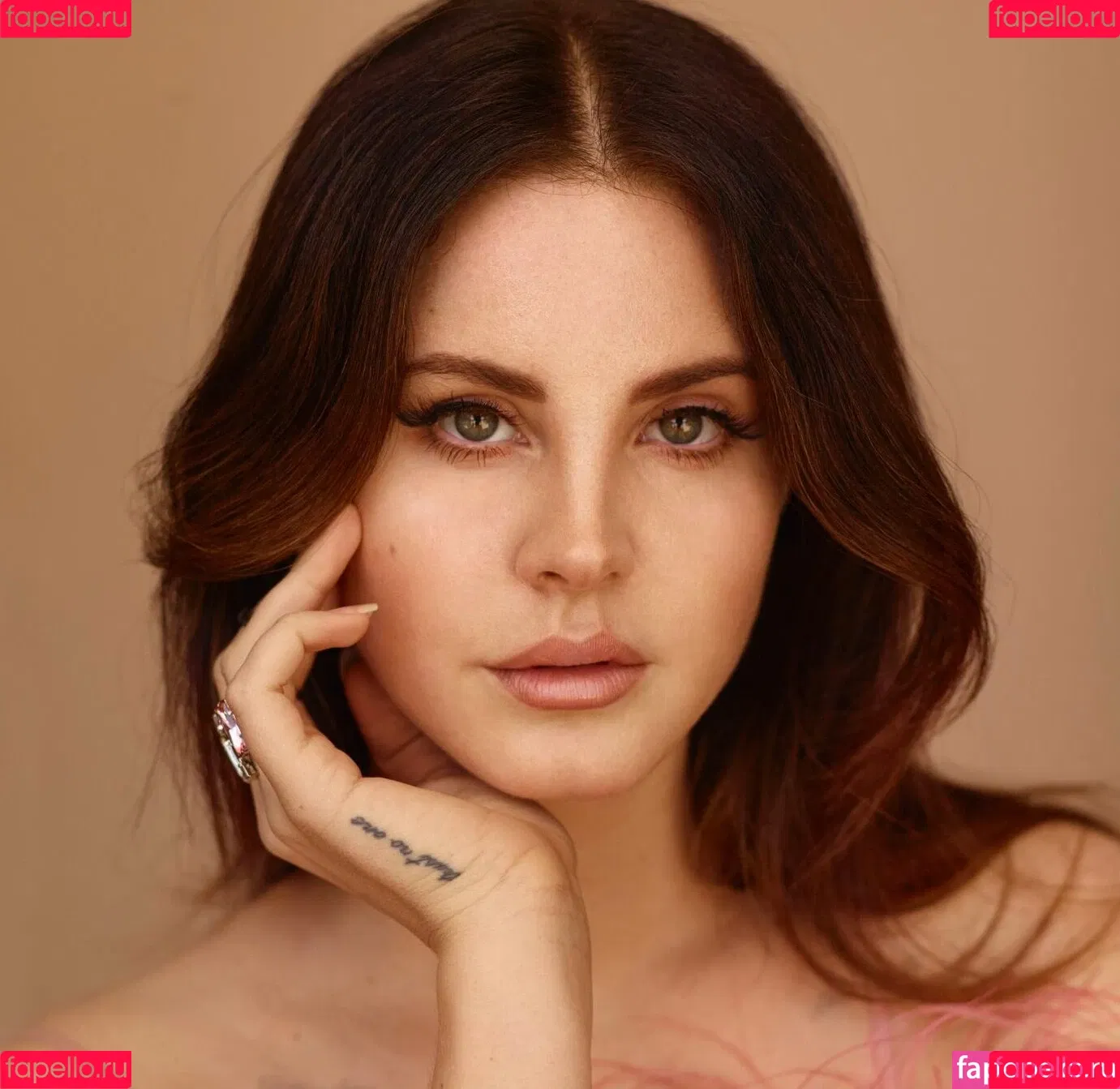 Lana Del Rey / lanadelreypictures / lanaraybabyx Onlyfans Photo Gallery 