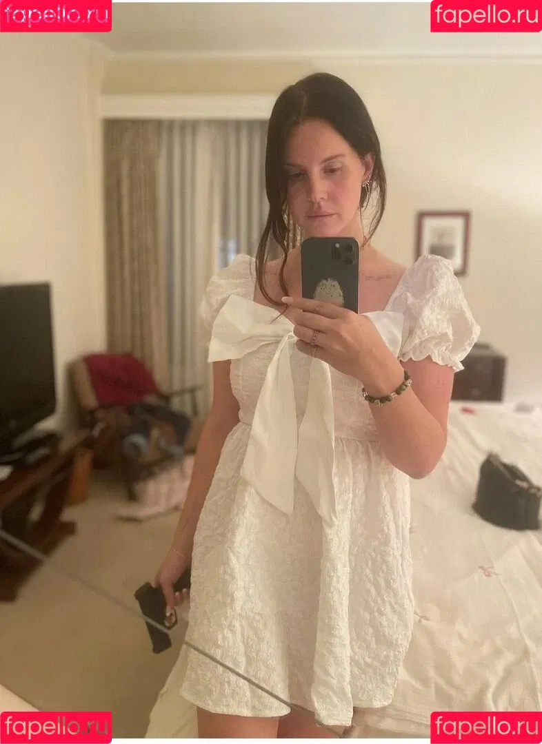 Lana Del Rey / lanadelreypictures / lanaraybabyx Onlyfans Photo Gallery 