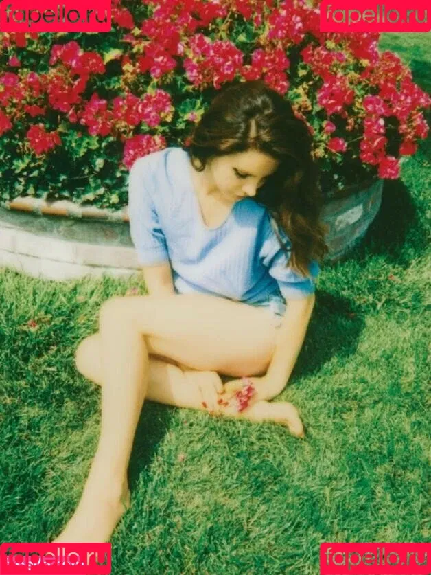 Lana Del Rey / lanadelreypictures / lanaraybabyx Onlyfans Photo Gallery 