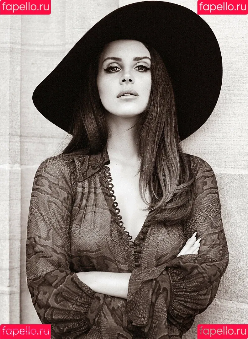 Lana Del Rey / lanadelreypictures / lanaraybabyx Onlyfans Photo Gallery 