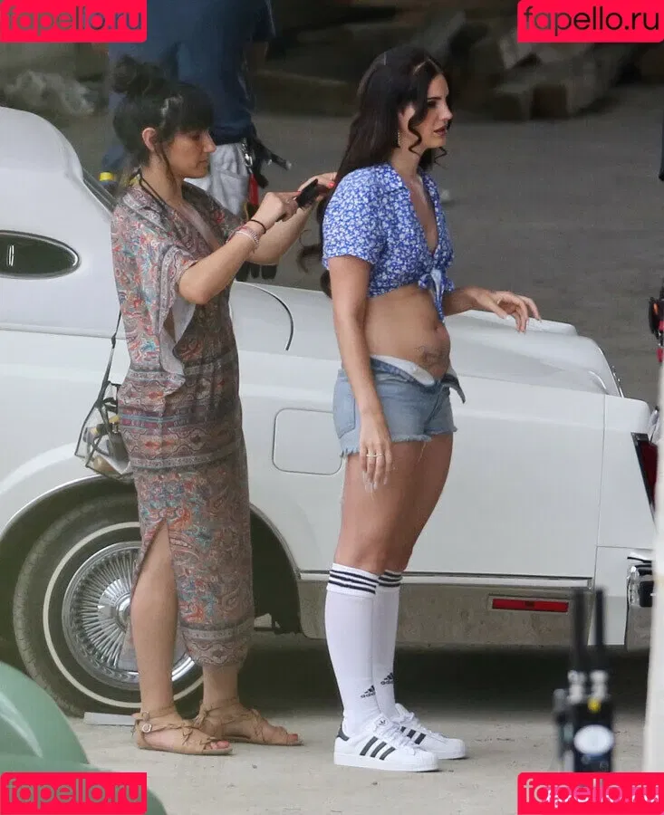 Lana Del Rey / lanadelreypictures / lanaraybabyx Onlyfans Photo Gallery 