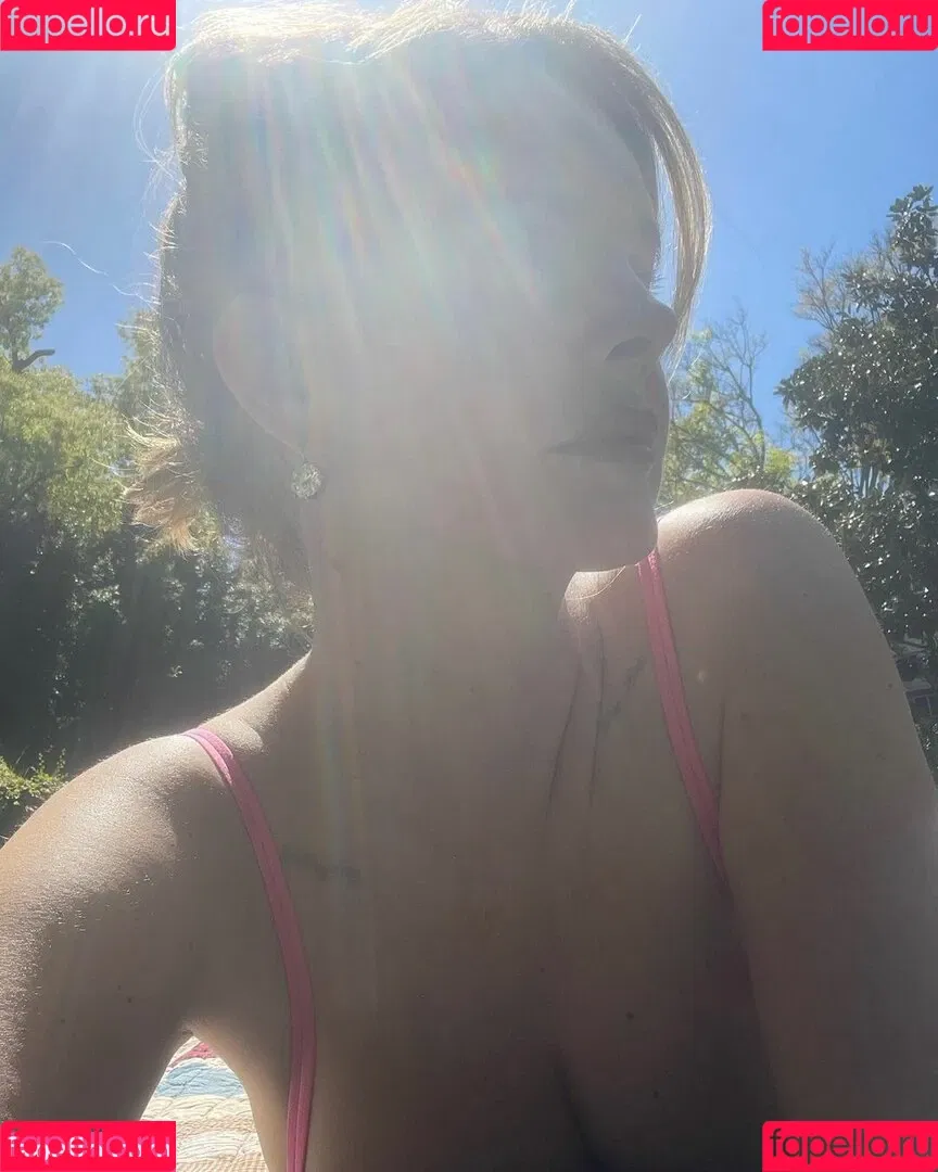 Lana Del Rey / lanadelreypictures / lanaraybabyx Onlyfans Photo Gallery 