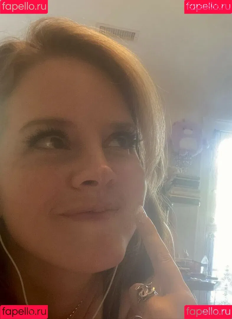 Lana Del Rey / lanadelreypictures / lanaraybabyx Onlyfans Photo Gallery 