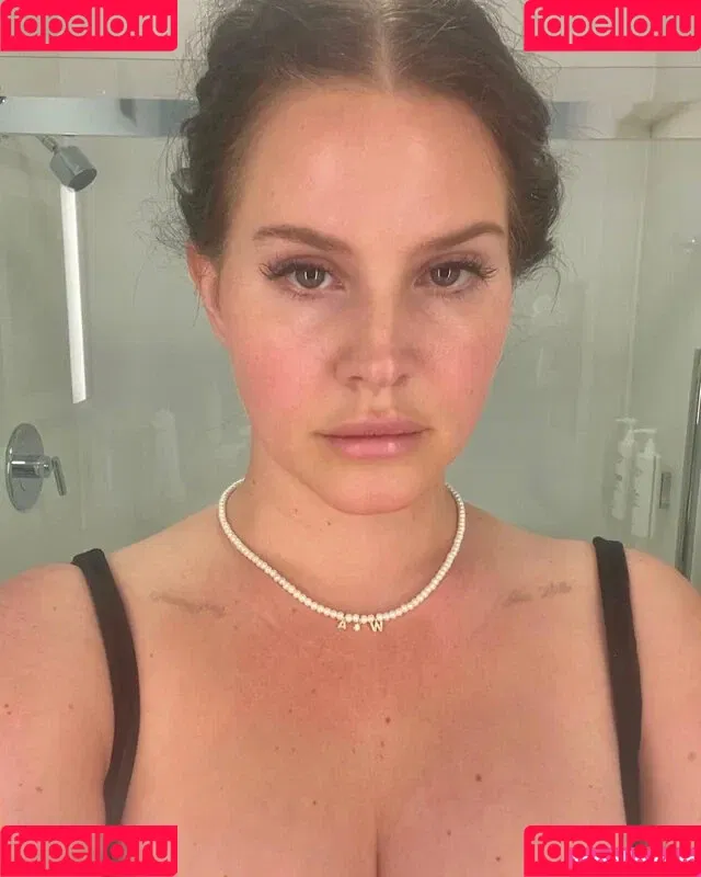 Lana Del Rey / lanadelreypictures / lanaraybabyx Onlyfans Photo Gallery 