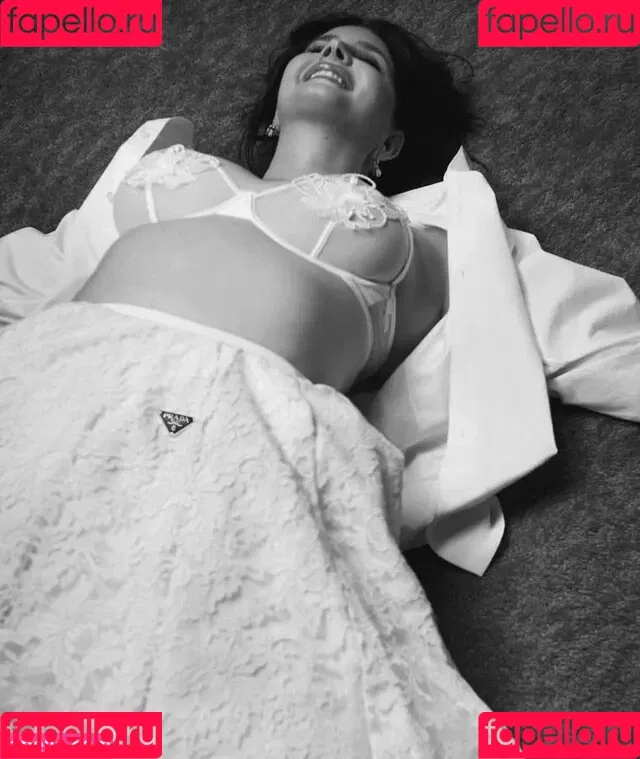 Lana Del Rey / lanadelreypictures / lanaraybabyx Onlyfans Photo Gallery 