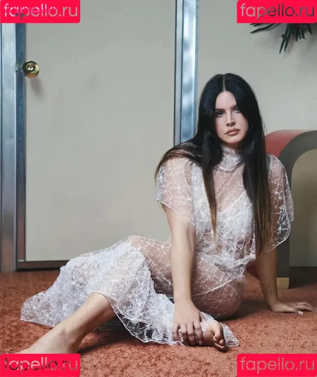 Lana Del Rey / lanadelreypictures / lanaraybabyx Onlyfans Photo Gallery 