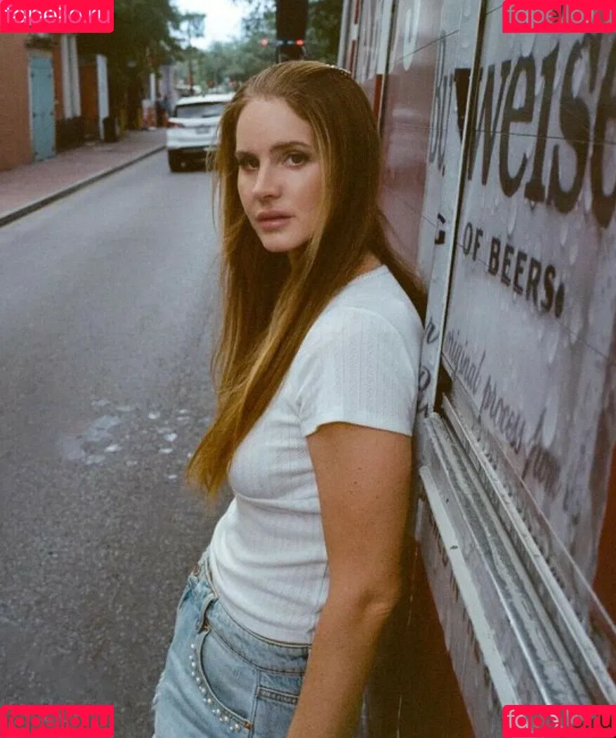Lana Del Rey / lanadelreypictures / lanaraybabyx Onlyfans Photo Gallery 