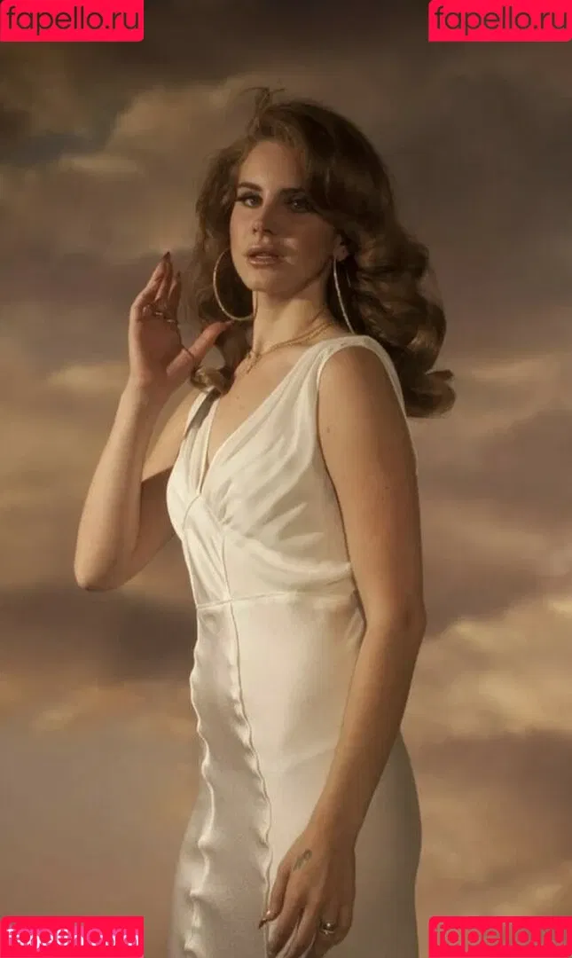 Lana Del Rey / lanadelreypictures / lanaraybabyx Onlyfans Photo Gallery 