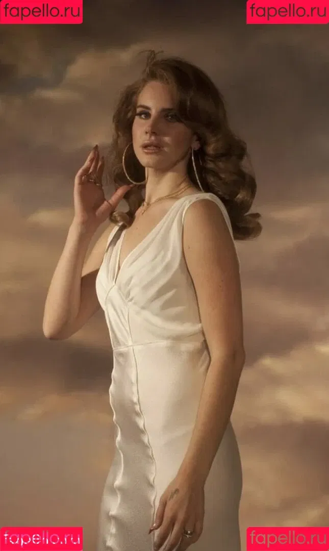 Lana Del Rey / lanadelreypictures / lanaraybabyx Onlyfans Photo Gallery 
