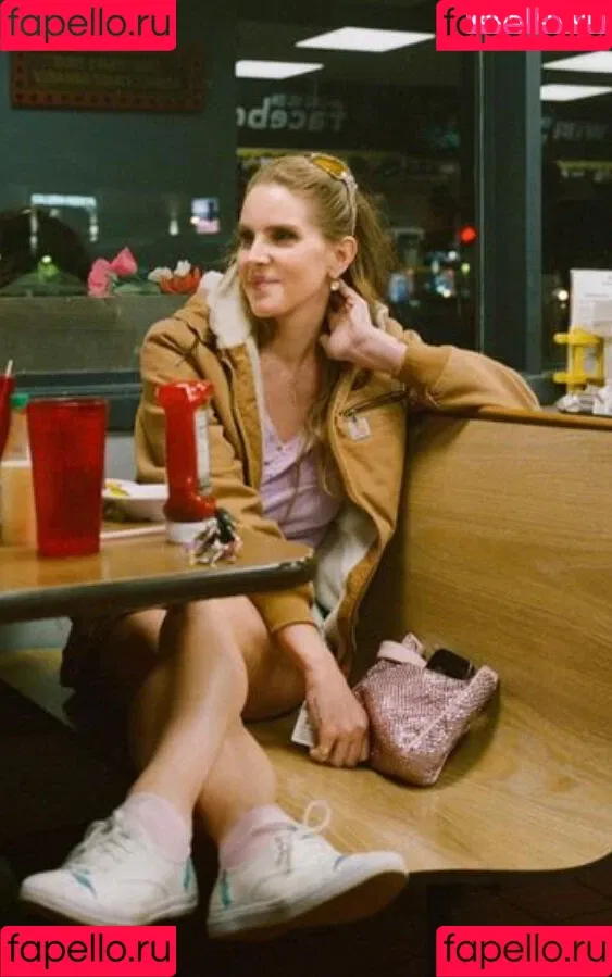 Lana Del Rey / lanadelreypictures / lanaraybabyx Onlyfans Photo Gallery 