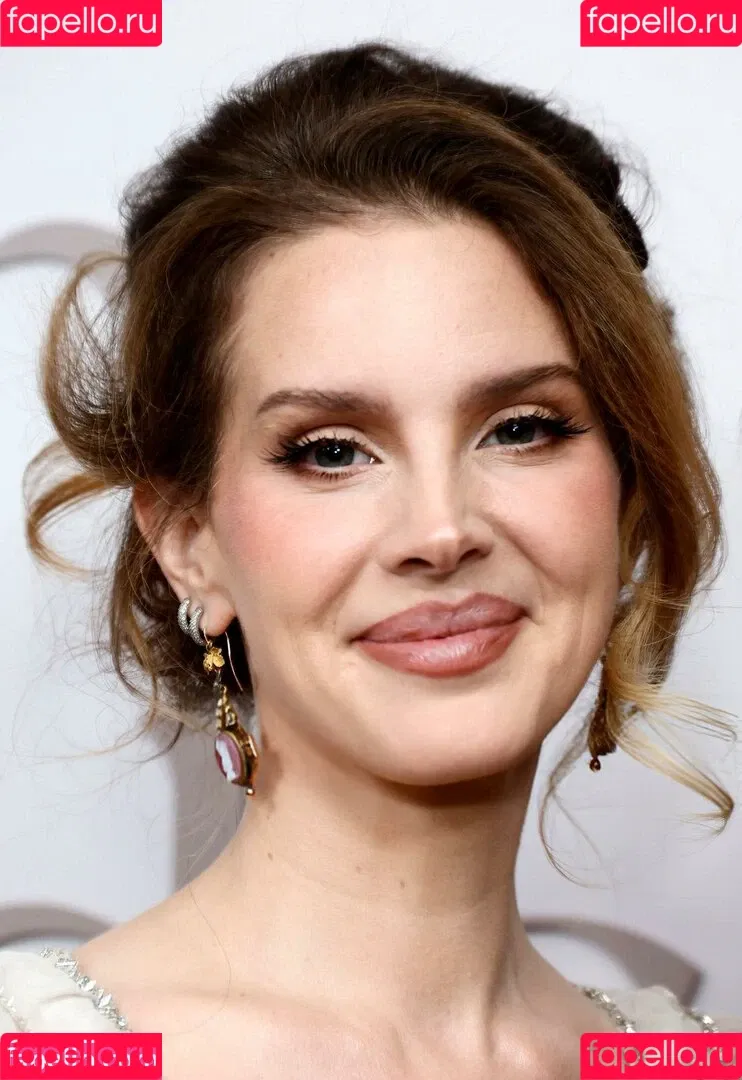 Lana Del Rey / lanadelreypictures / lanaraybabyx Onlyfans Photo Gallery 