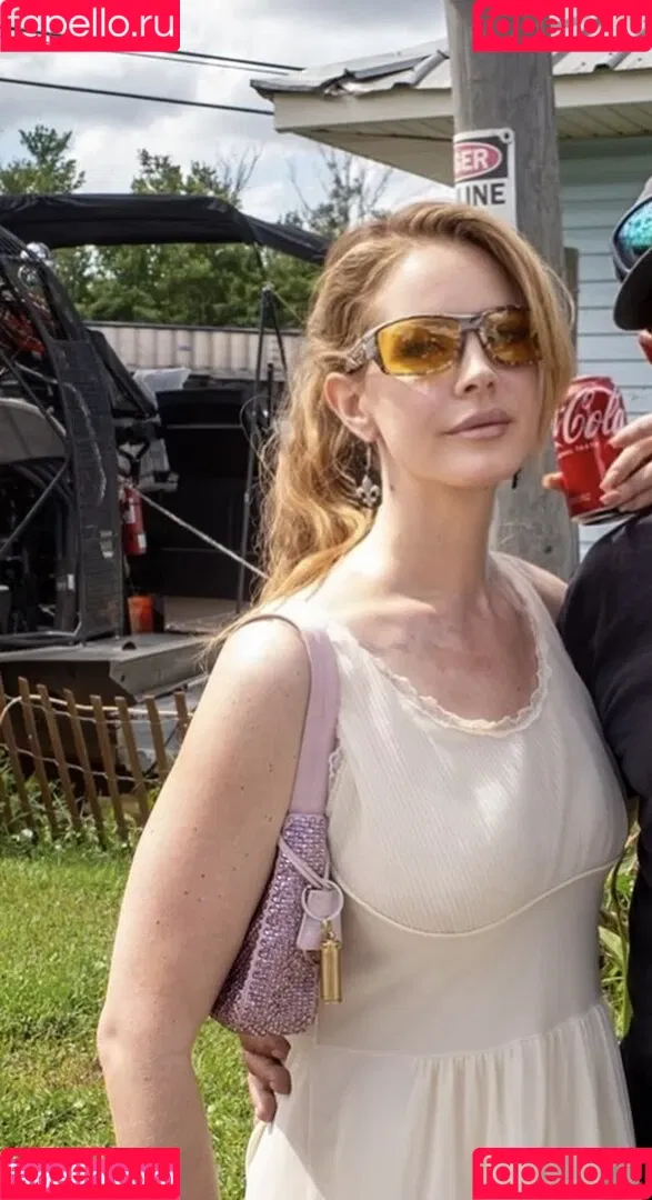 Lana Del Rey / lanadelreypictures / lanaraybabyx Onlyfans Photo Gallery 