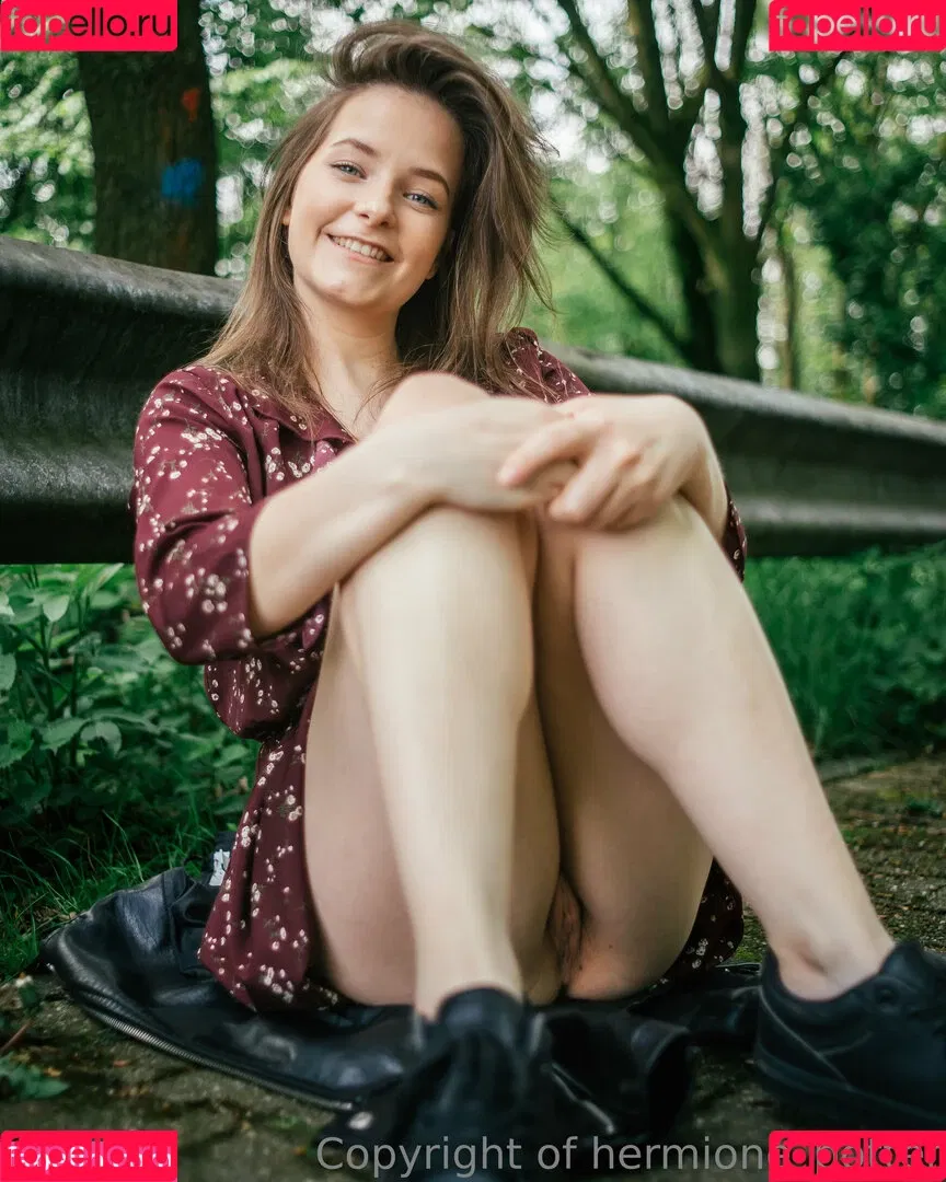 hermione_potter / jughead_blyte Onlyfans Photo Gallery 