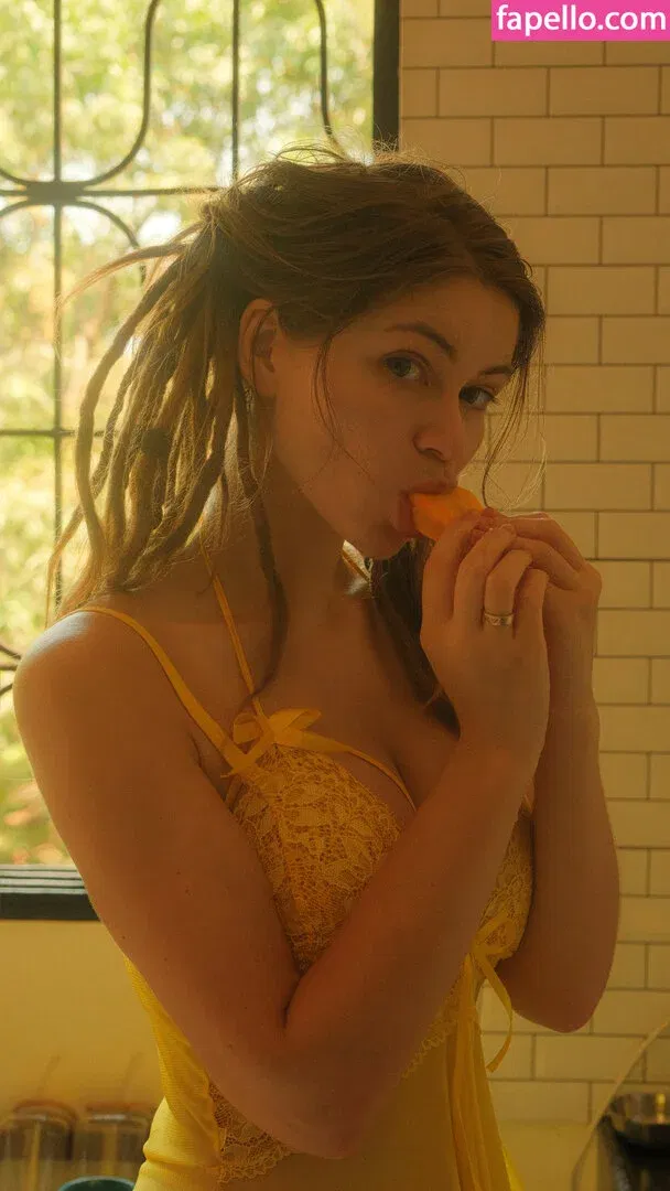 Nancy PlayBetter / made.by.nancy / nancycb08 Onlyfans Photo Gallery 