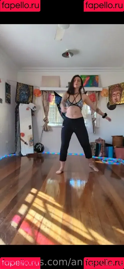 annalicia_ / annalicia_arts Onlyfans Photo Gallery 