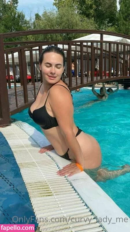 Curvy Lady Nude Onlyfans Photo 35