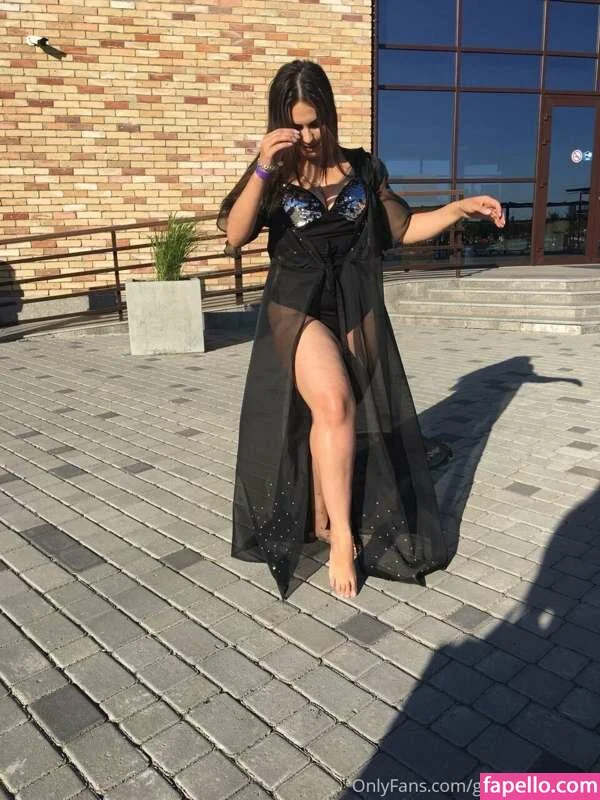 Curvy Lady Nude Onlyfans Photo 27