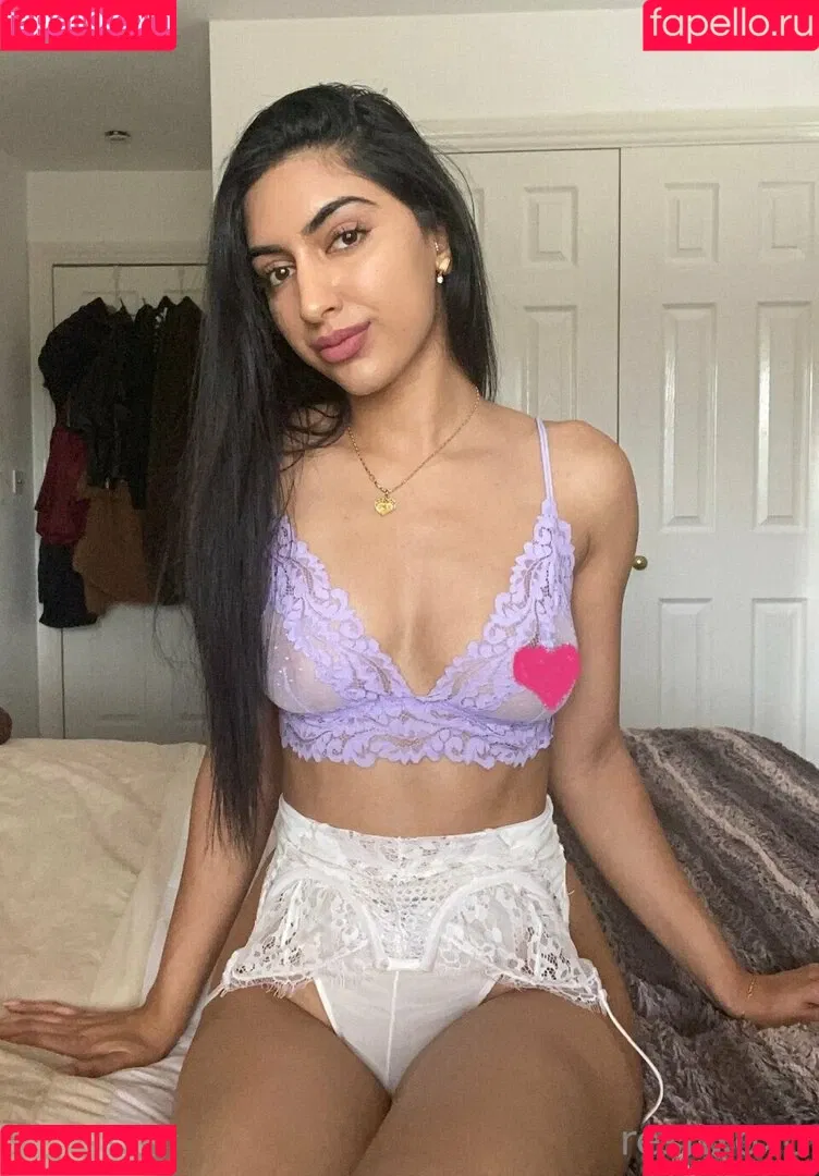 Resh / resh_xoxo / reshxoxo Onlyfans Photo Gallery 