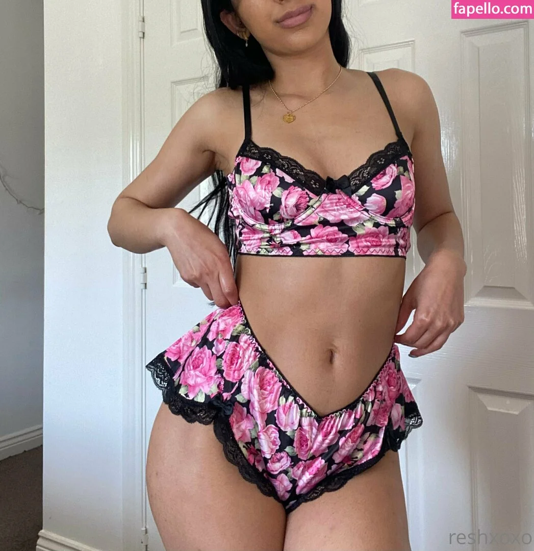 Resh / resh_xoxo / reshxoxo Onlyfans Photo Gallery 