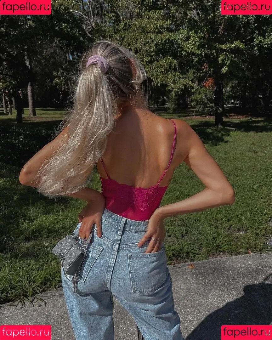 Lily Ermak / lilyermak Onlyfans Photo Gallery 