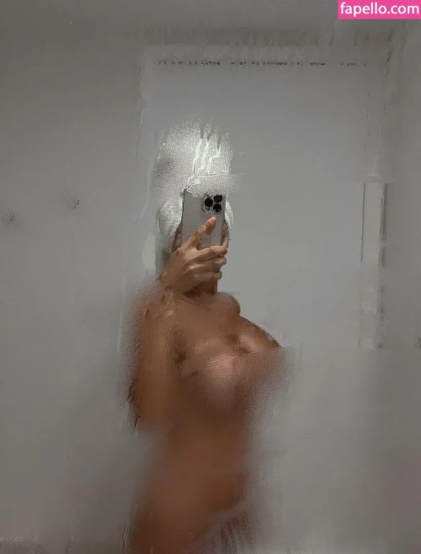 Lily Ermak / lilyermak Onlyfans Photo Gallery 