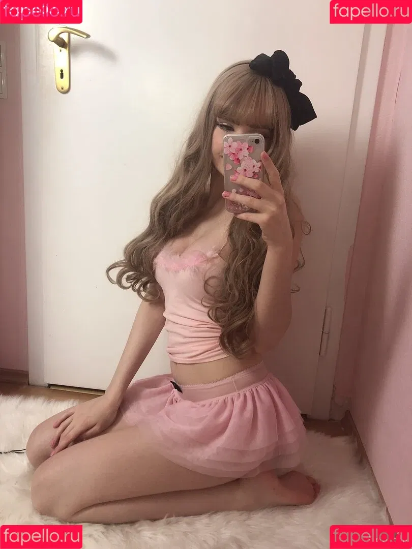 Lea Lolly / https: / lealolly Onlyfans Photo Gallery 