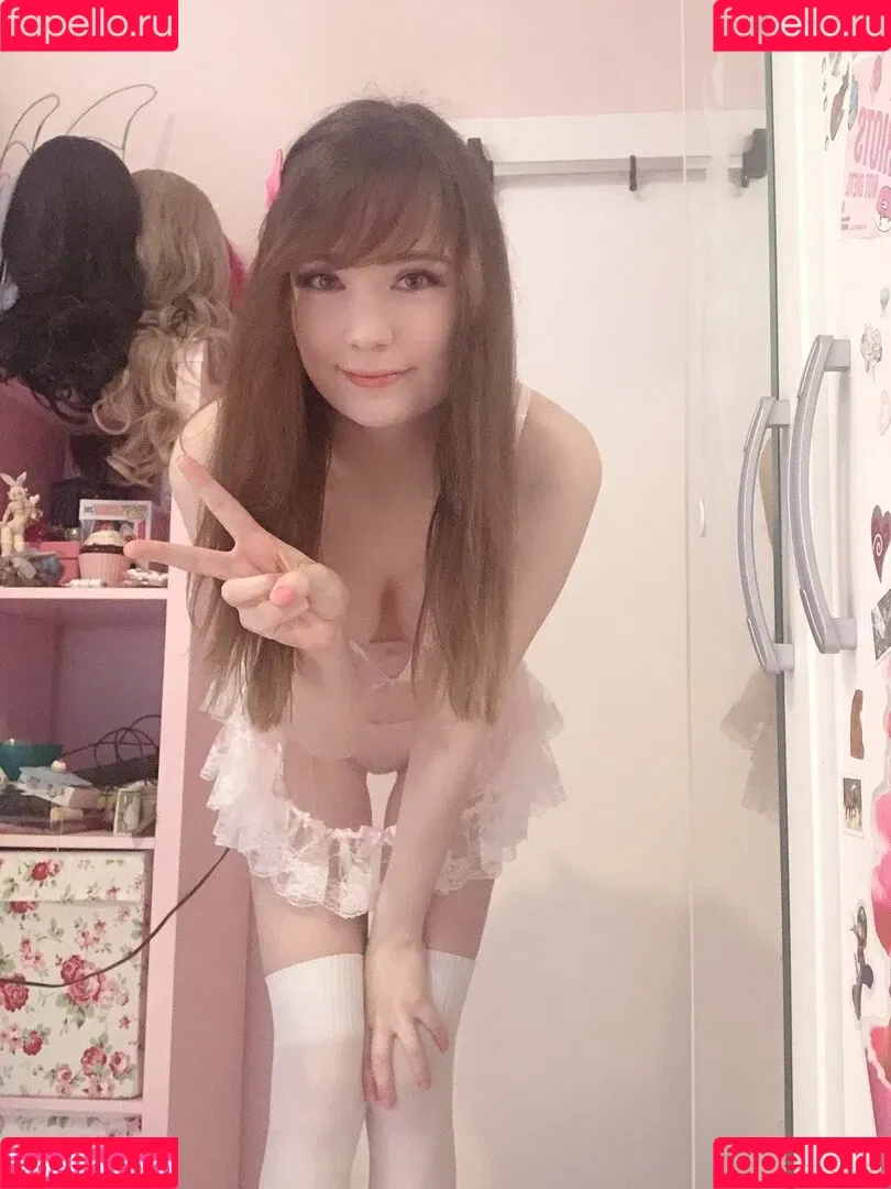 Lea Lolly / https: / lealolly Onlyfans Photo Gallery 