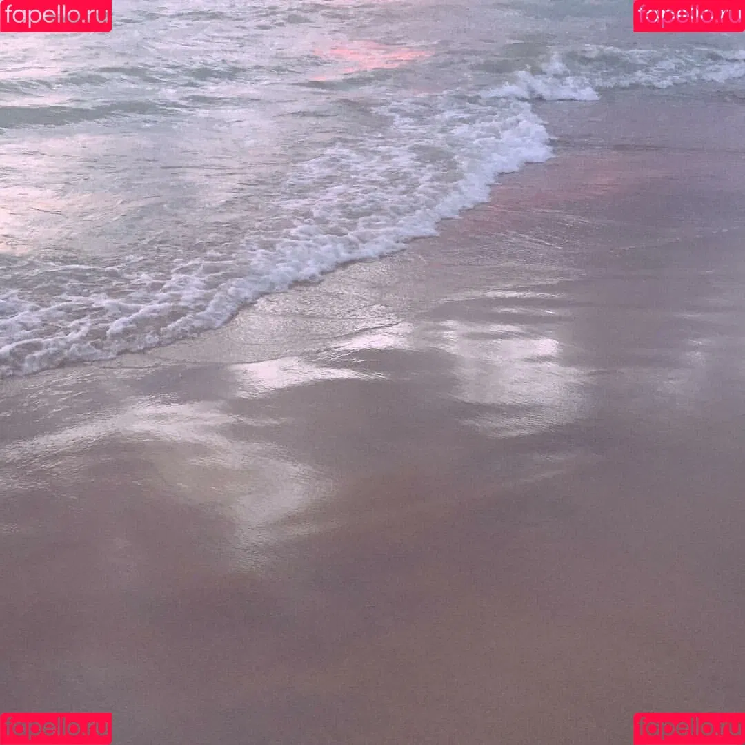 Elizabeth M / elizabethkm / elizabethnyk Onlyfans Photo Gallery 