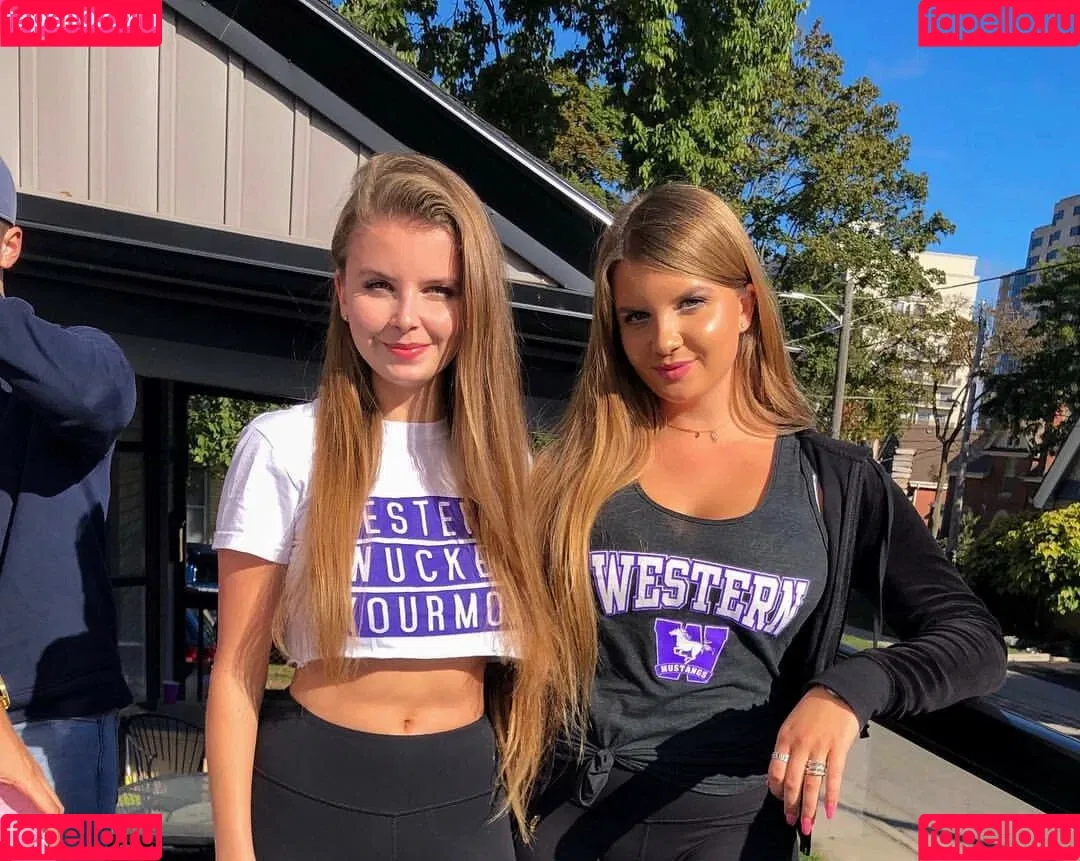 Elizabeth M / elizabethkm / elizabethnyk Onlyfans Photo Gallery 