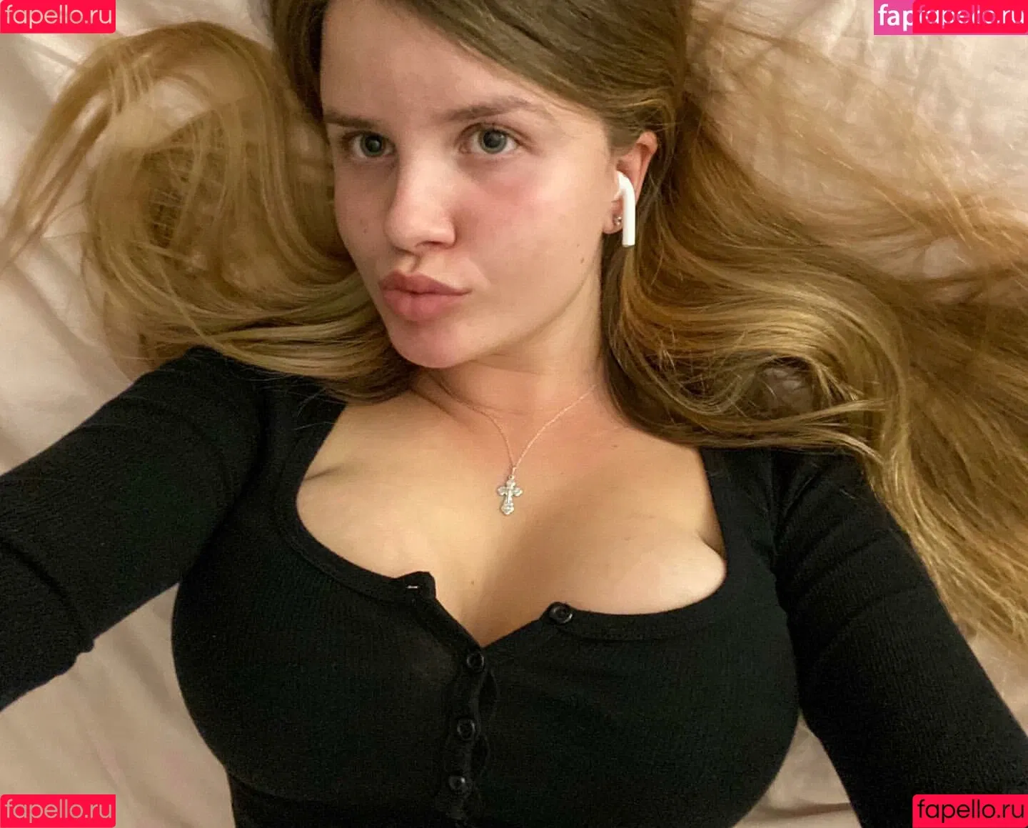 Elizabeth M / elizabethkm / elizabethnyk Onlyfans Photo Gallery 