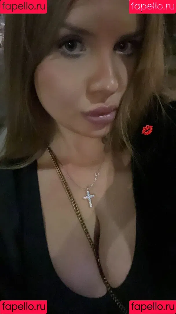 Elizabeth M / elizabethkm / elizabethnyk Onlyfans Photo Gallery 