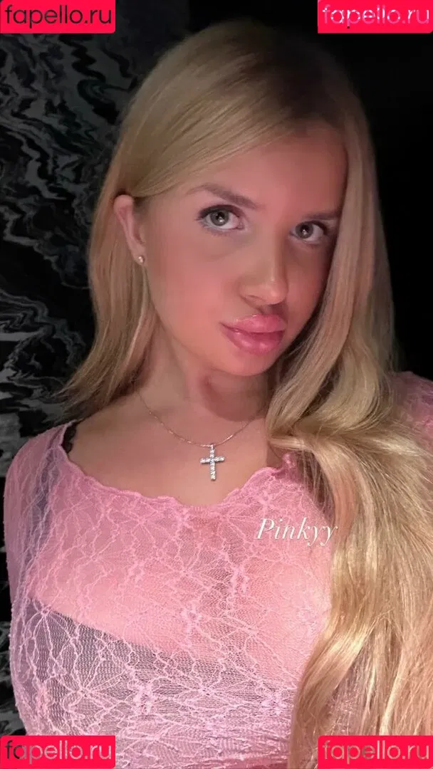 Elizabeth M / elizabethkm / elizabethnyk Onlyfans Photo Gallery 