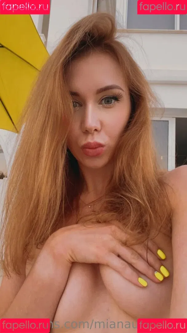 miaalario / mianaughtygirl Onlyfans Photo Gallery 