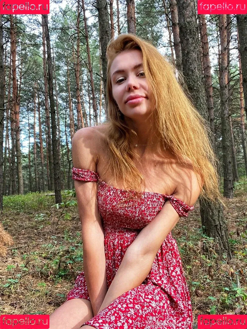 miaalario / mianaughtygirl Onlyfans Photo Gallery 